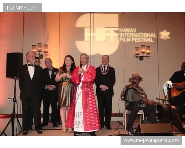 国际摔联年度奖项提名公布，多项大奖归属引发猜测