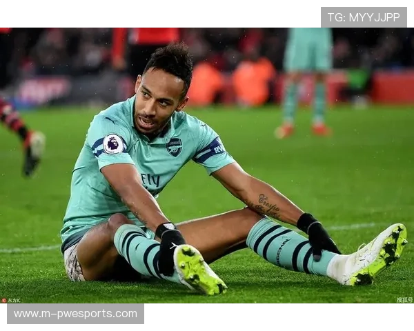 奥巴梅杨梅开二度瞬间，马赛逆转纽卡关键球